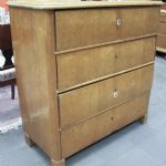 1012 2371 CHEST OF DRAWERS